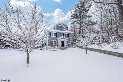 24 Loantaka Way, Madison, NJ, 07940-1902 | Card Image