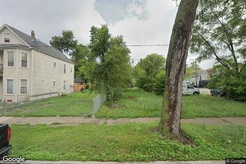 2020 W 52nd Pl, Chicago, IL, 60609-5517 | Card Image
