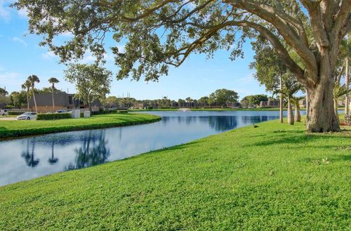 6906 69th Way, West Palm Beach, FL, 33407-6748 | Card Image