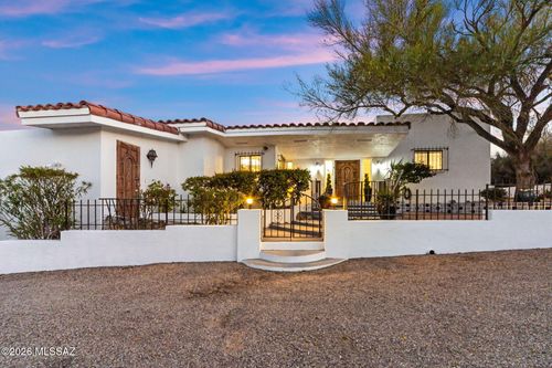 475 W Valoro Dr, Tucson, AZ, 85737-9713 | Card Image
