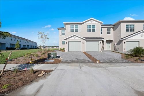 15035 White Pearl Rd, Babcock Ranch, FL, 33982-2750 | Card Image
