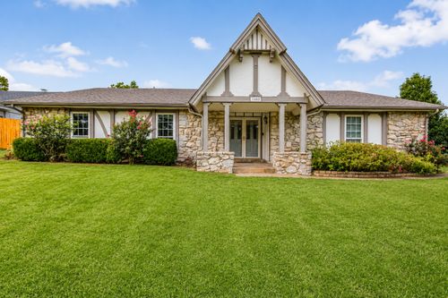 1405 Young St, Tulsa, OK, 74127-2721 | Card Image