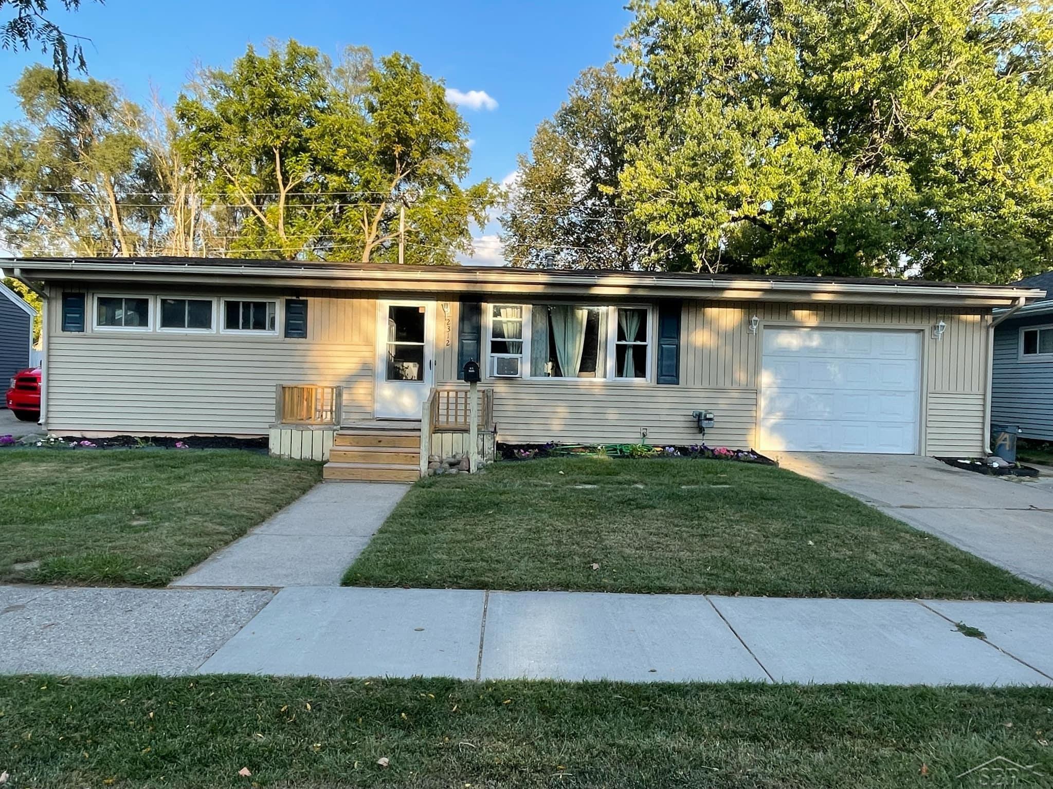Mason St, Saginaw, MI 48602