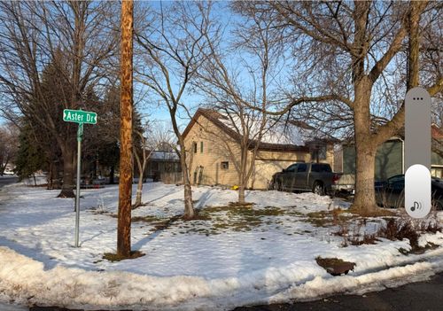 301 Aster Dr, Northfield, MN, 55057-2876 | Card Image