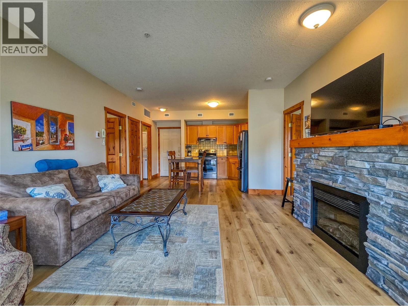 Residential in Invermere 4