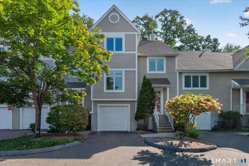 7-7 Essex Ct, Avon, CT, 06001-4572 | Card Image