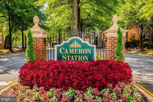 5025 Murtha St, ALEXANDRIA, VA, 22304-8611 | Card Image