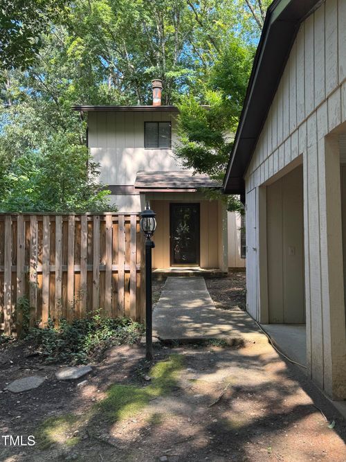 3952 Wendy Ln, Raleigh, NC, 27606-1866 | Card Image