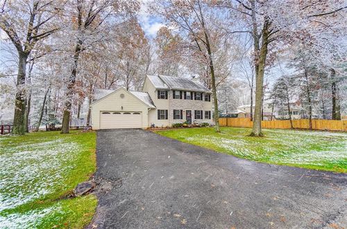 3824 Gatewood Drive, Piece Township, OH, 45245 | Card Image