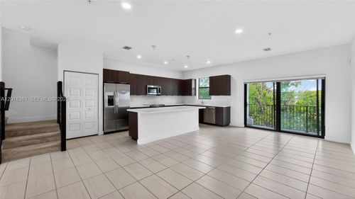10-10467 Nw 82nd St, Doral, FL, 33178 | Card Image