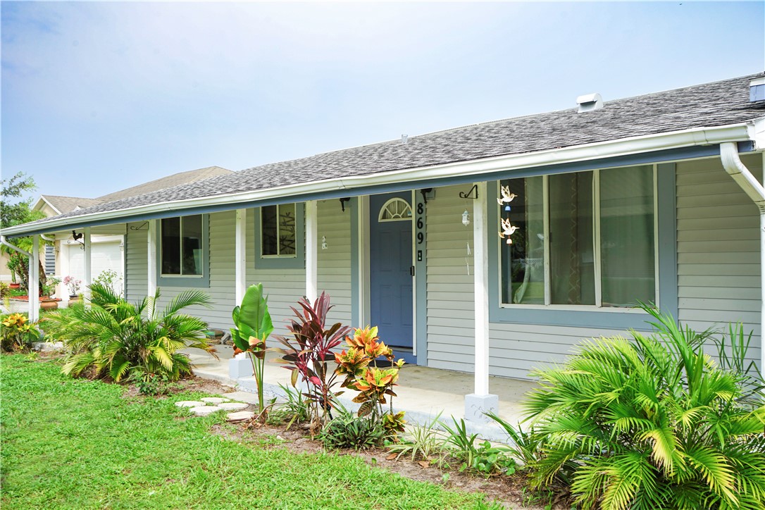 Wentworth St, Sebastian, FL 32958