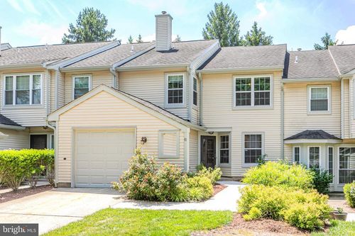 19 Towpath Ct, Princeton, NJ, 08540-7052 | Card Image
