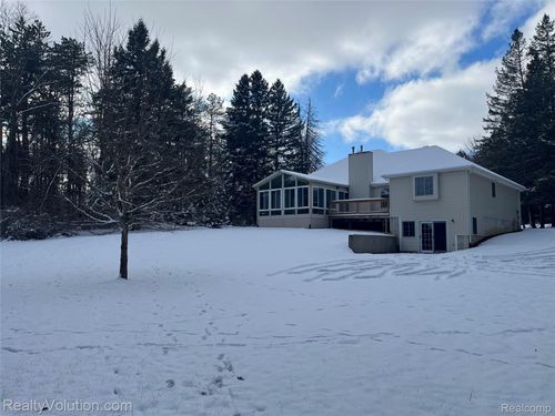 1637 S Lake Pleasant Rd, Attica, MI, 48412-9761 | Card Image