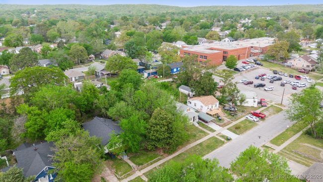610 Garfield Ave, House other with 3 bedrooms, 2 bathrooms and null parking in Sand Springs OK | Image 4