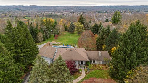 112 Hillcrest Ave, Hamilton, ON, L8P2X2 | Card Image