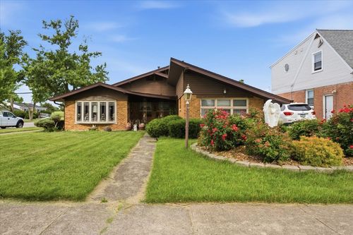 1556 Heidorn Avenue, Westchester, IL, 60154 | Card Image