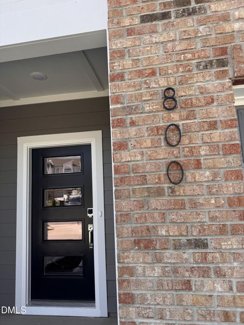 800 Portia Way, Morrisville, NC, 27560-3903 | Card Image