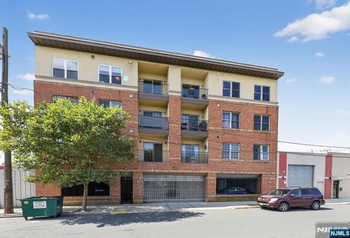 15-19 Tichenor, Newark, NJ, 07112 | Card Image