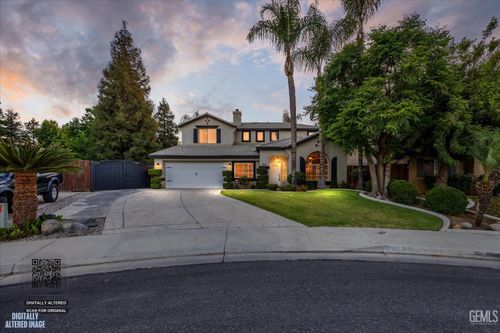 6009 Lakewood Shores Drive, Bakersfield, CA, 93312 | Card Image