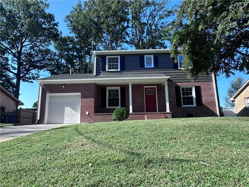 323 Kingsman Dr, Newport News, VA, 23608-3404 | Card Image