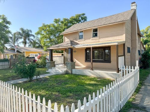 123 Almond Ave, Modesto, CA, 95354-0601 | Card Image