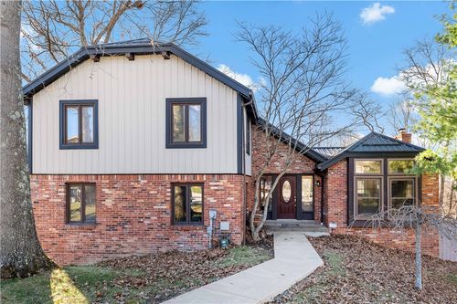 601 Burning Tree Ct, Mckeesport, PA, 15135-2111 | Card Image