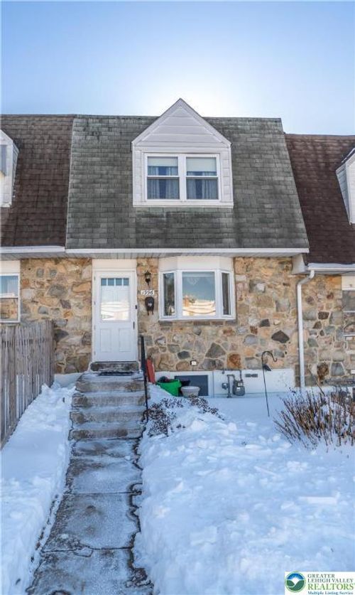 1996 Hall Street, Allentown City, PA, 18103 | Card Image