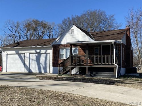 4261 Revelle Ln, Granite City, IL, 62040-6426 | Card Image
