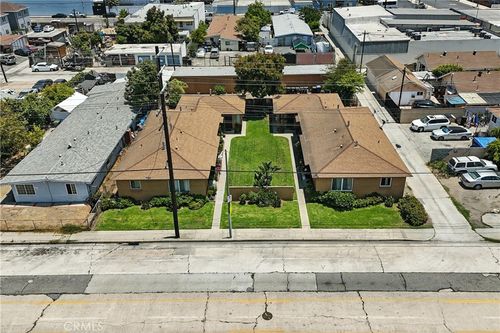 424 Island Ave, Wilmington, CA, 90744-5612 | Card Image