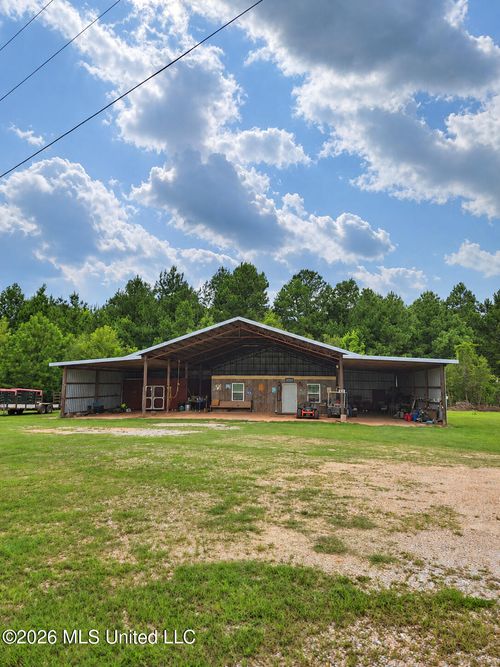 562 Restertown Road, Poplarville, MS, 39470 | Card Image
