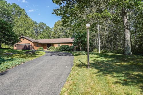 165 Barre Paxton Rd, Rutland, MA, 01543-1239 | Card Image