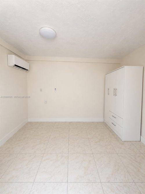 r-35xx Sw 2x, Coral Gables, FL, 33133 | Card Image