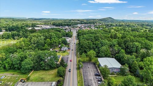 2430 State Route 32, New Windsor, NY, 12553-8317 | Card Image