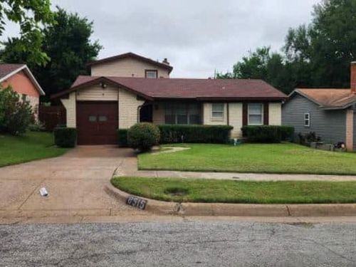 8515 Foxwood Ln, Dallas, TX, 75217-2058 | Card Image