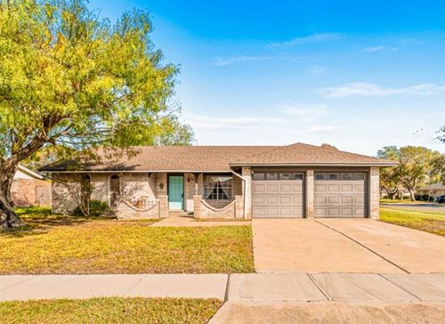 219 Terlingua Dr, Portland, TX, 78374-1217 | Card Image