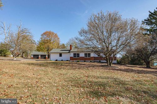 2445 Richlandtown Pike, COOPERSBURG, PA, 18036 | Card Image