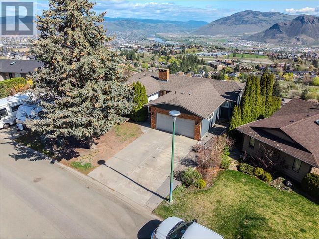 396 Gleneagles Dr, House other with 4 bedrooms, 2 bathrooms and 2 parking in Kamloops BC | Image 4