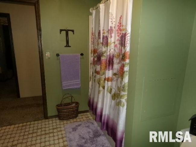 2225 Route 34, House other with 4 bedrooms, 2 bathrooms and null parking in Rosiclare IL | Image 21