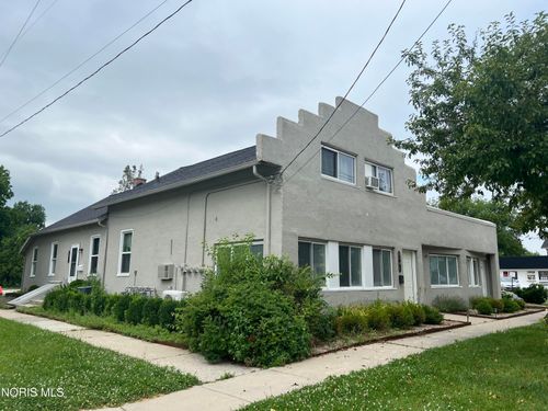 2101 River Rd, Maumee, OH, 43537-3635 | Card Image