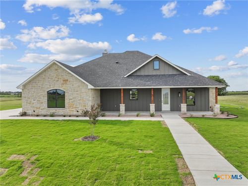 107 Pr 711, Lott, TX, 76656 | Card Image