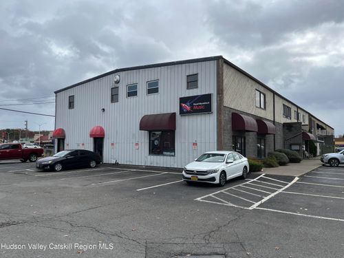 1-1112 Morton Blvd, Kingston, NY, 12401-1557 | Card Image