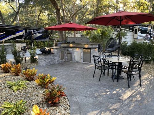 131-133 Arrow Rd, Hilton Head Island, SC, 29928-7306 | Card Image