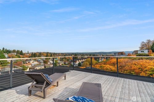 8618 37th Ave S, Seattle, WA, 98118 | Card Image
