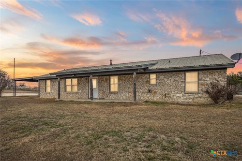 325 Branson Ln, Gatesville, TX, 76528-4801 | Card Image