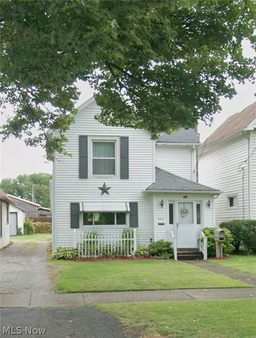 596 Mill St, Conneaut, OH, 44030-1660 | Card Image