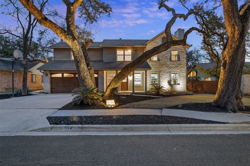 6523 Heron Dr, Austin, TX, 78759-4742 | Card Image