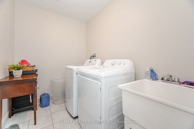 27 Phyllis Dr, House attached with 3 bedrooms, 3 bathrooms and 2 parking in Caledon ON | Image 36