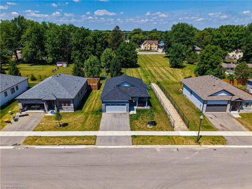 142 Ellen St, Atwood, ON, N0G1B0 | Card Image