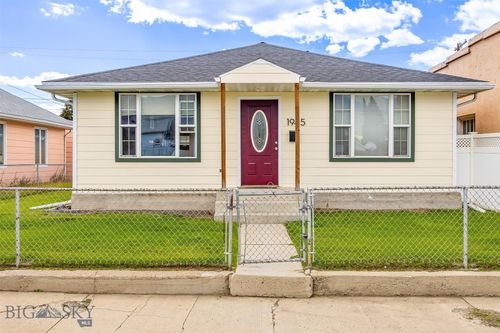 1945 Phillips Ave, Butte, MT, 59701-5436 | Card Image