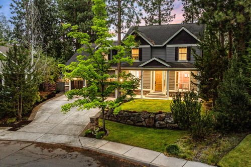 60808 Goldenwood Loop, Bend, OR, 97702-2980 | Card Image